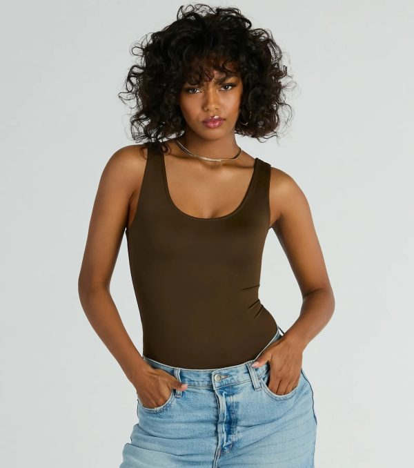 Smooth Silhouette Sleeveless Scoop Neck Bodysuit - Image 11