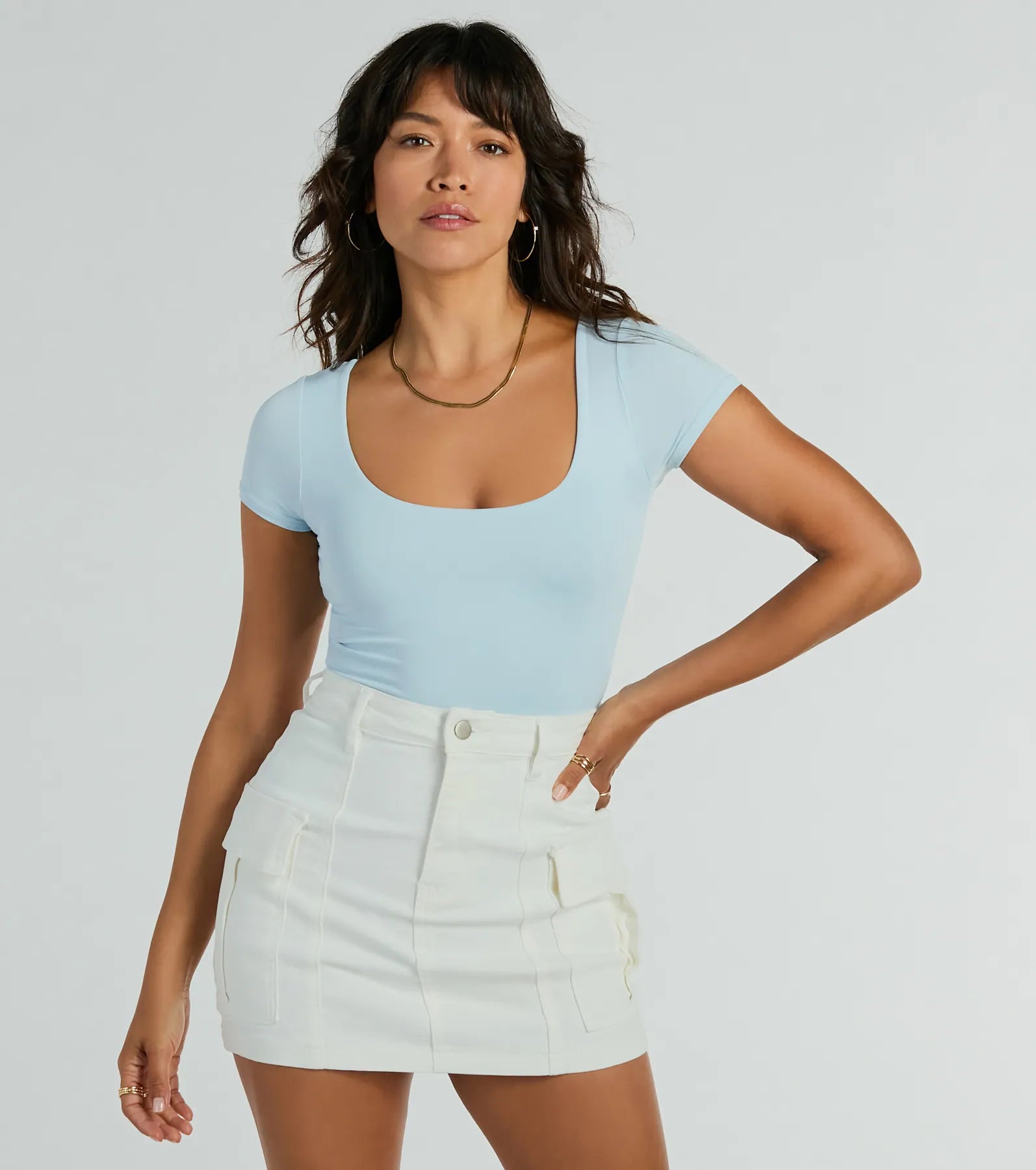 Smooth Silhouette Scoop Neck Short Sleeve Bodysuit - Image 10