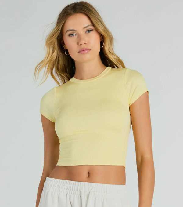 Effortless Style Short Sleeve Ribbed Knit Crop Top - Image 9