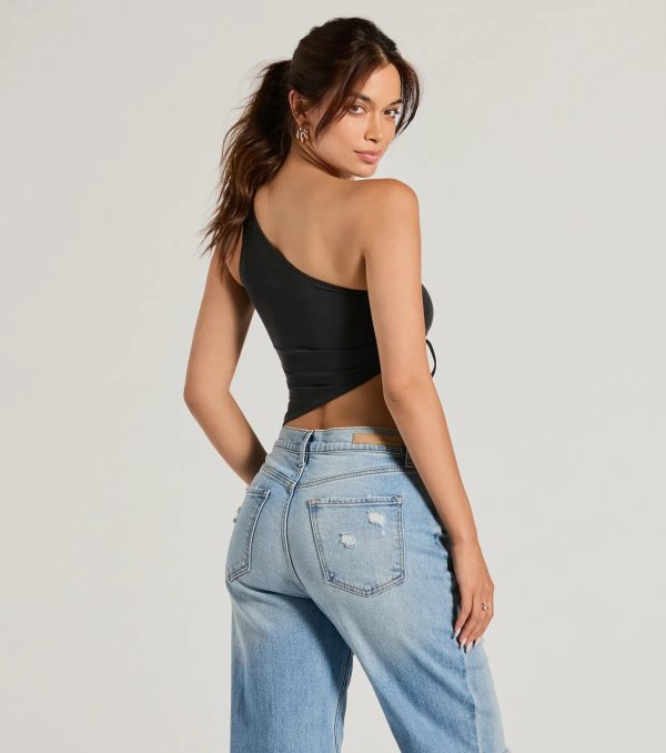 Mentionable Flirt One-Shoulder Asymmetrical Crop Top - Image 2