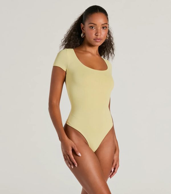 Smooth Silhouette Scoop Neck Short Sleeve Bodysuit - Image 21