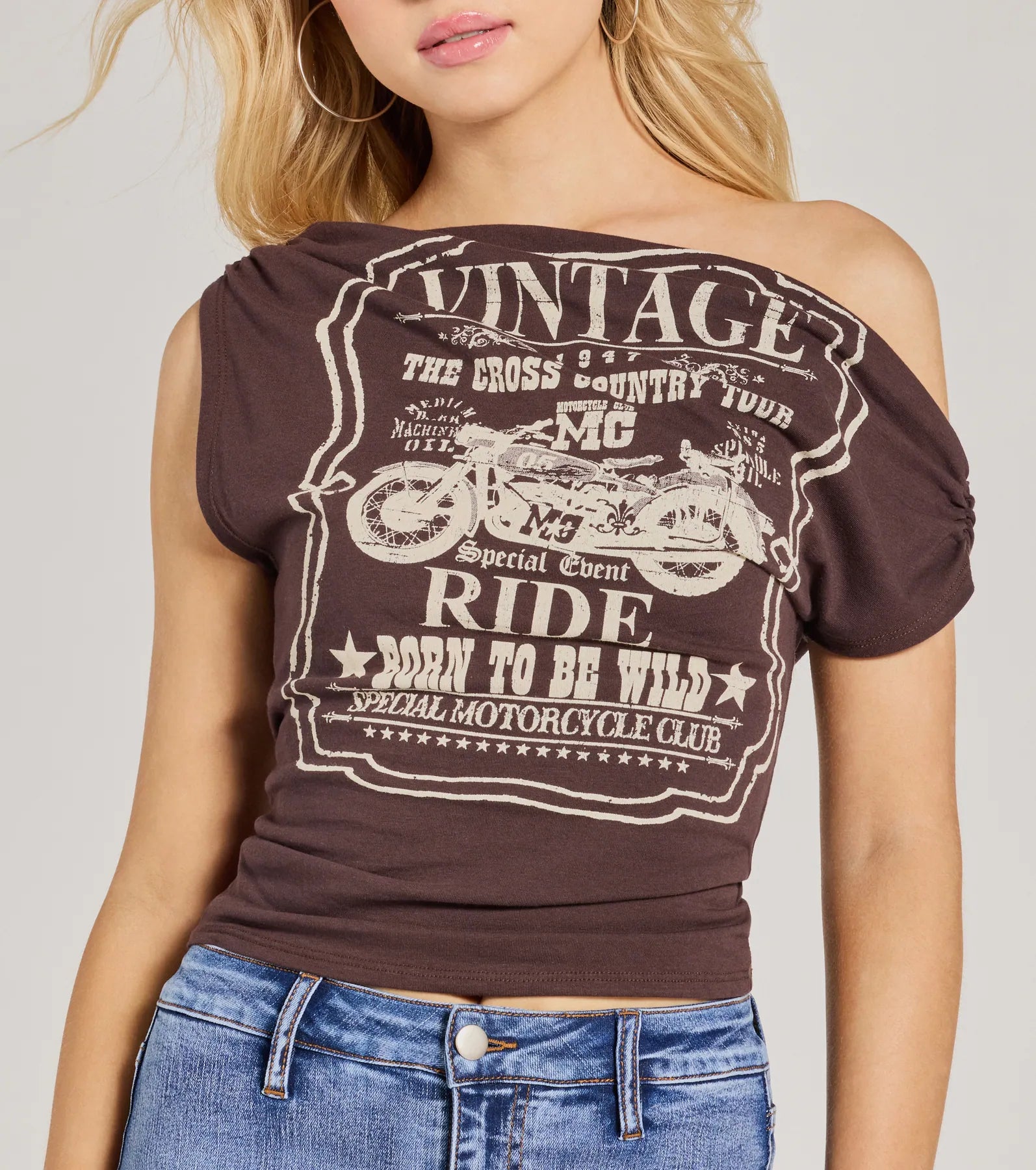 Born To Be Wild Off-Shoulder Graphic Crop Top - Image 4