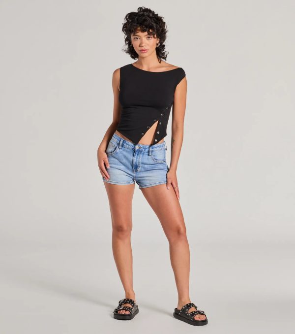 Minimal Aesthetic Off-Shoulder Button Crop Top - Image 2