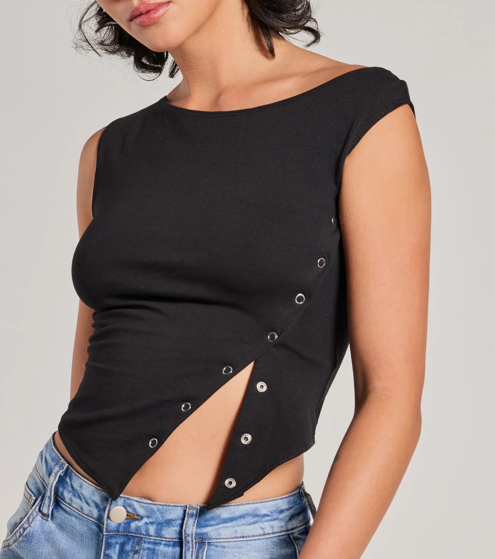Minimal Aesthetic Off-Shoulder Button Crop Top - Image 4