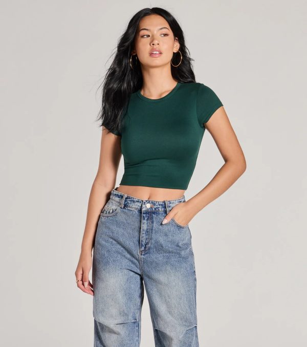 Casual Must-Have Crew Neck Crop Top - Image 6