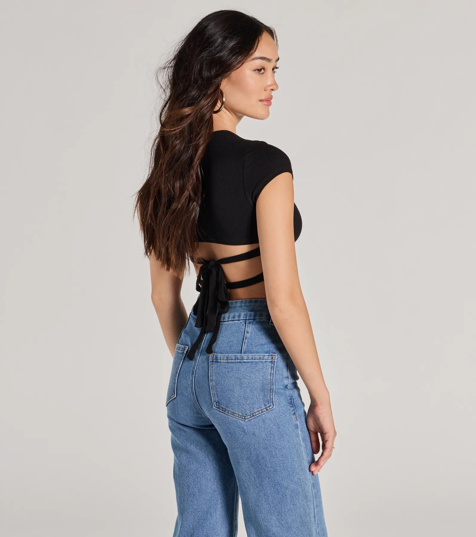 Cute Twist Strappy Back Crop Top - Image 6