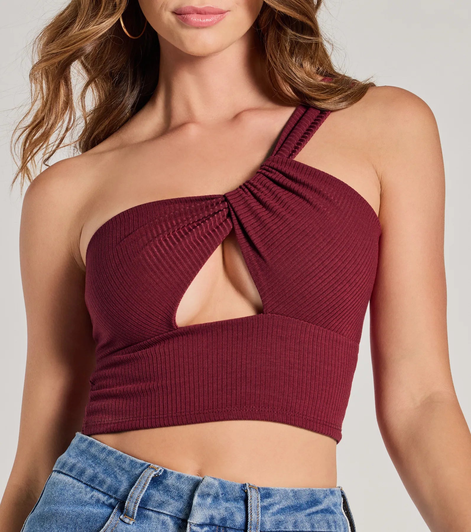 Here To Slay One-Shoulder Cutout Knit Crop Top - Image 4