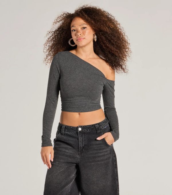 Effortlessly Chic One-Shoulder Ribbed Crop Top - Image 5