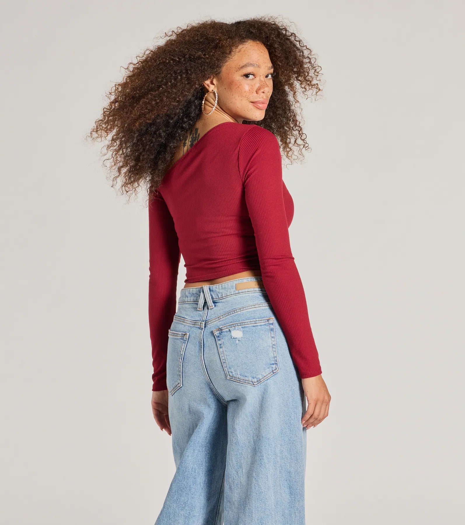Effortlessly Chic One-Shoulder Ribbed Crop Top - Image 2