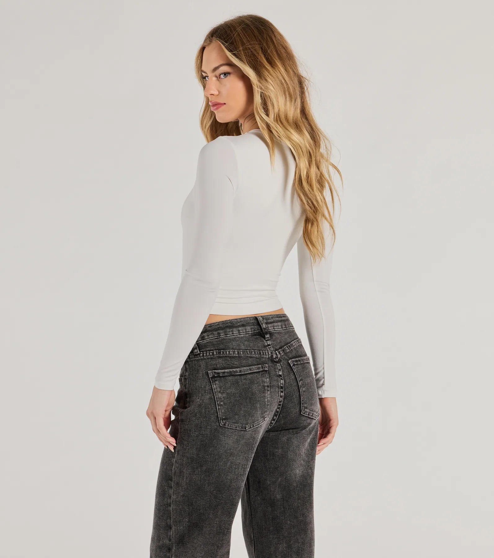 Essential Long Sleeve Crew Top - Image 30