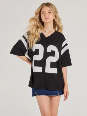22 Oversized Graphic Tee