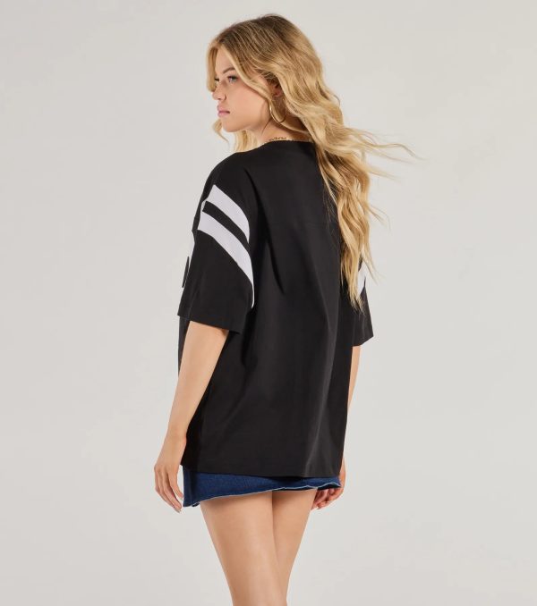 22 Oversized Graphic Tee - Image 2