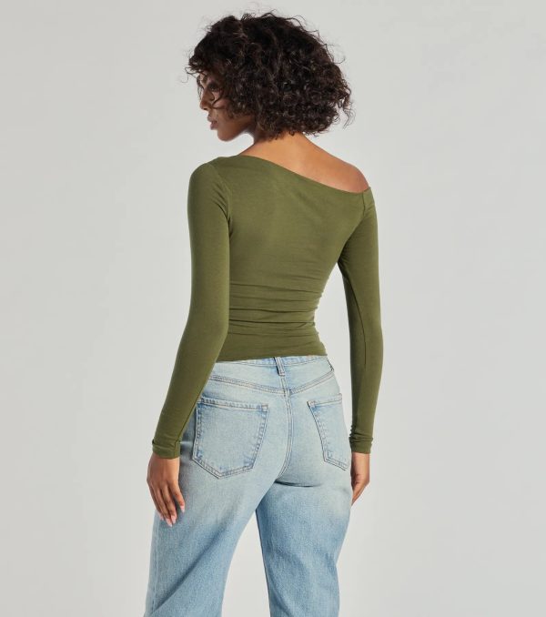Chic Detail Off-Shoulder Long Sleeve Top - Image 6
