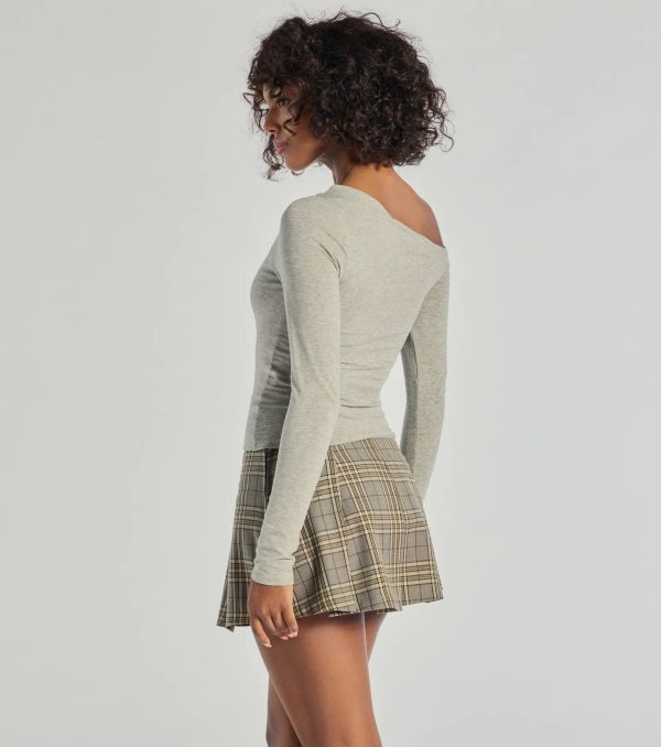 Chic Detail Off-Shoulder Long Sleeve Top - Image 2