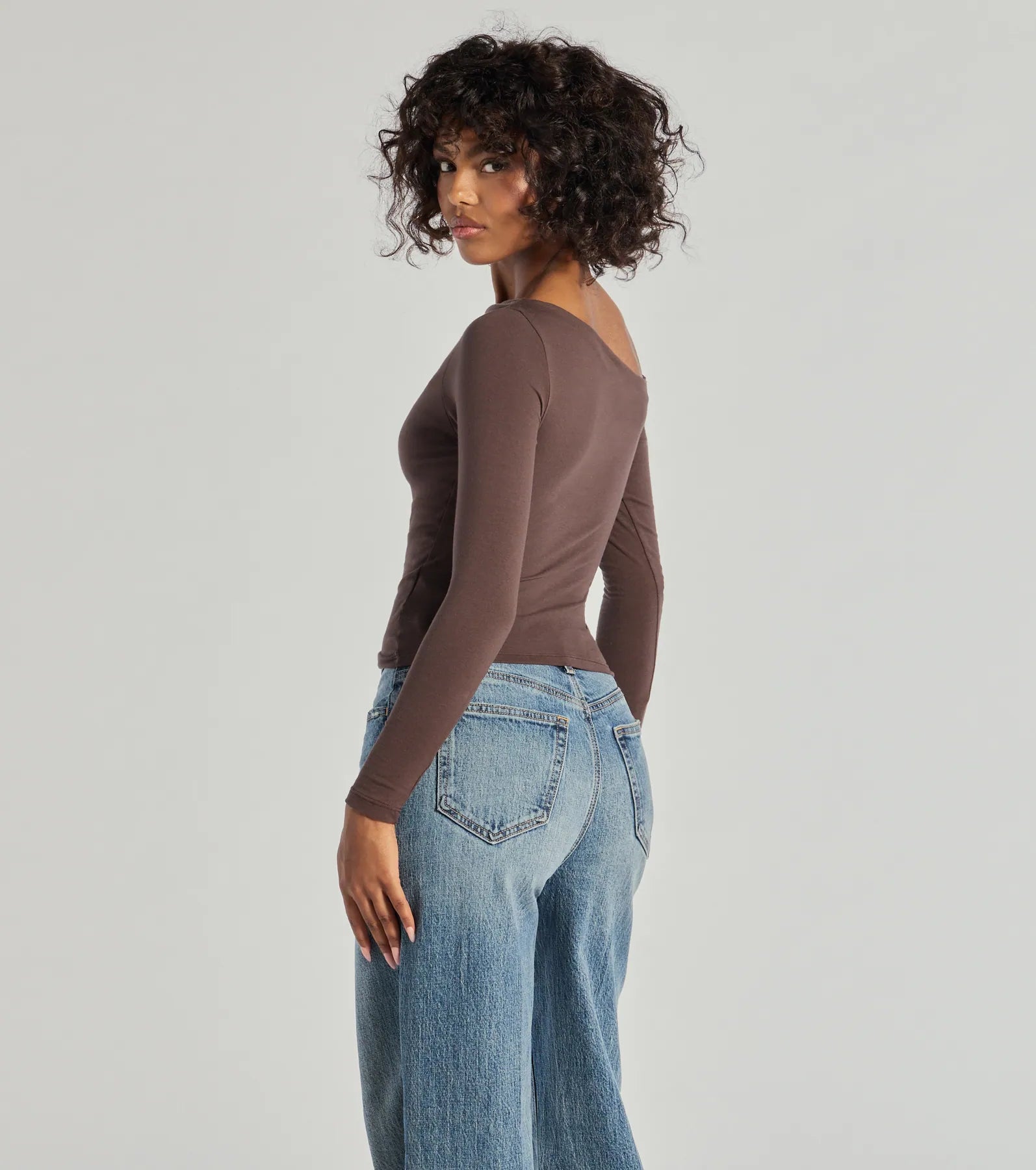 Chic Detail Off-Shoulder Long Sleeve Top - Image 10
