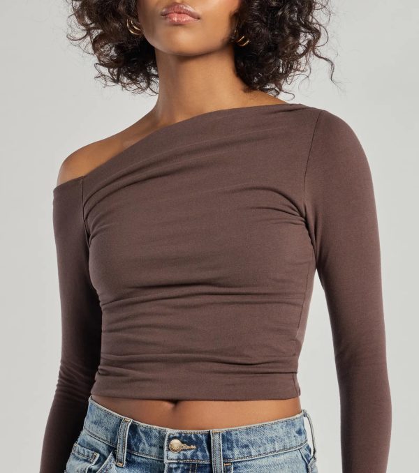 Chic Detail Off-Shoulder Long Sleeve Top - Image 12