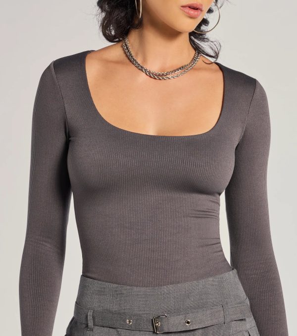 Sleek Appeal Ribbed Knit Long Sleeve Bodysuit - Image 4