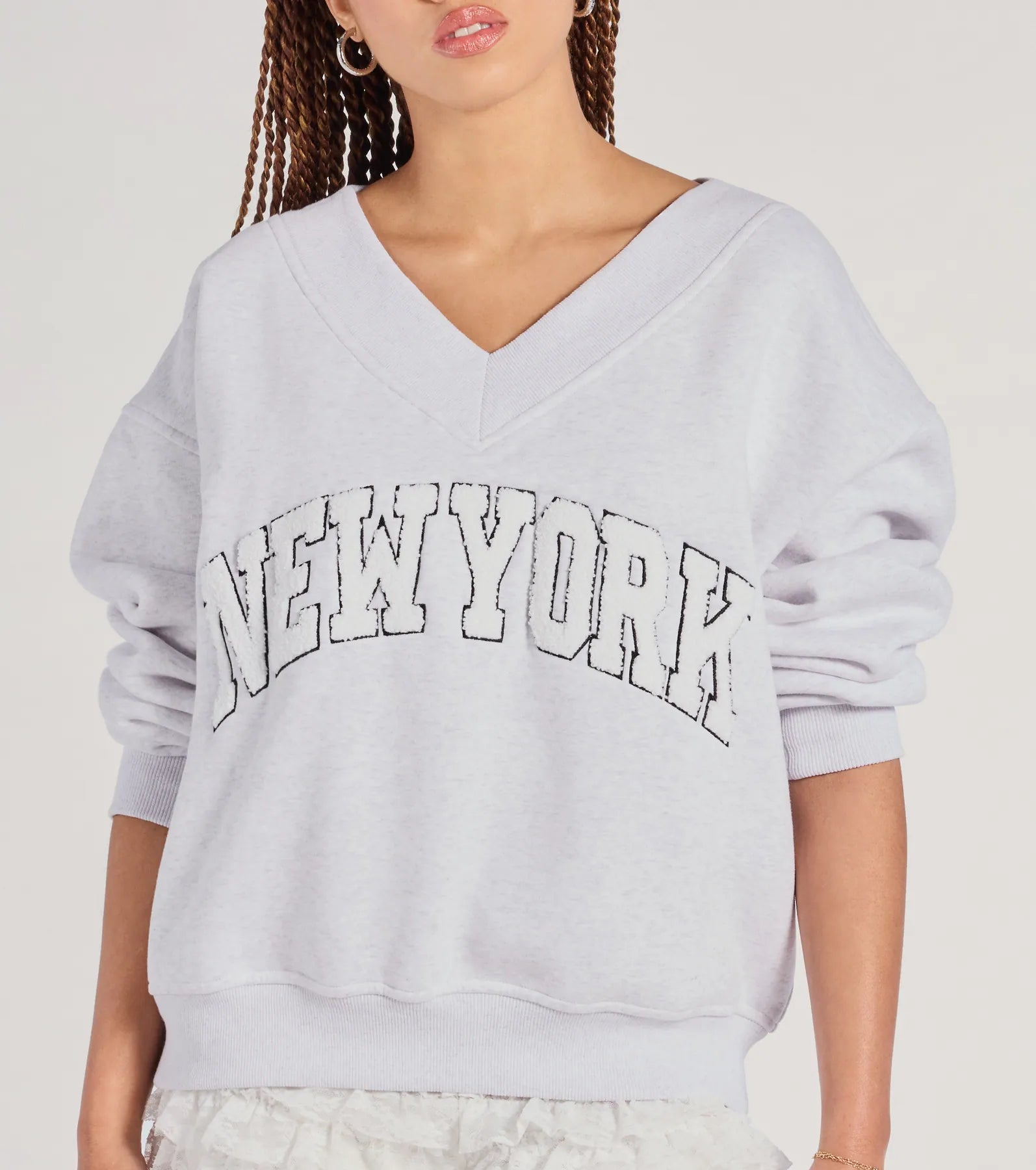 New York V-Neck Fleece Oversized Sweatshirt - Image 4