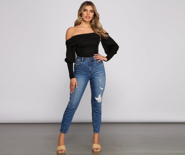 Chic Beauty Off-The-Shoulder Corset Top - Image 4