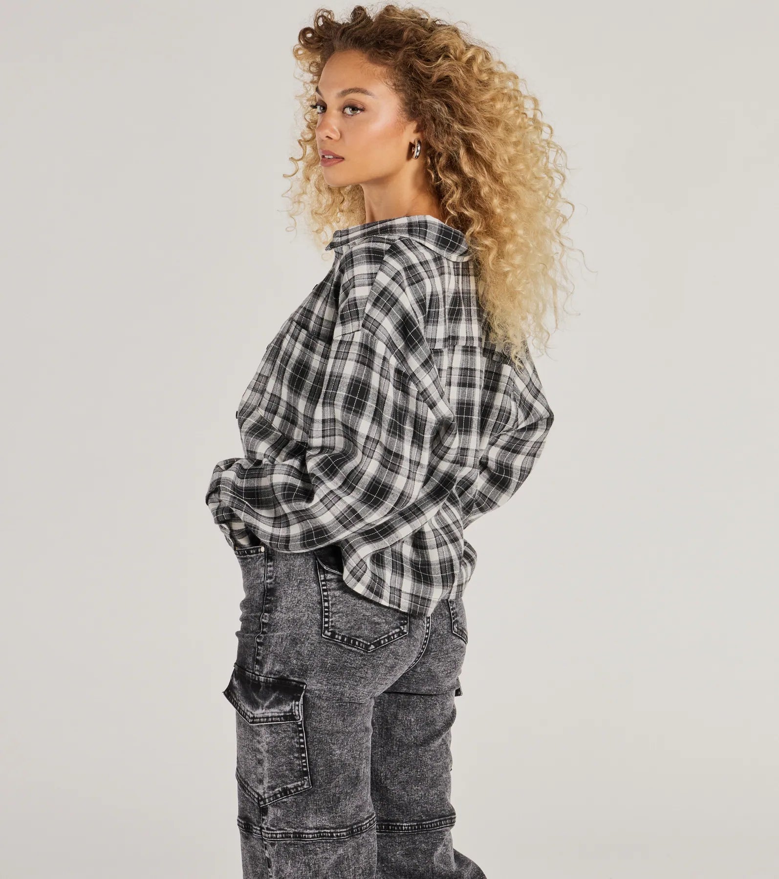 Casual Style Button-Down Plaid Flannel Top - Image 2