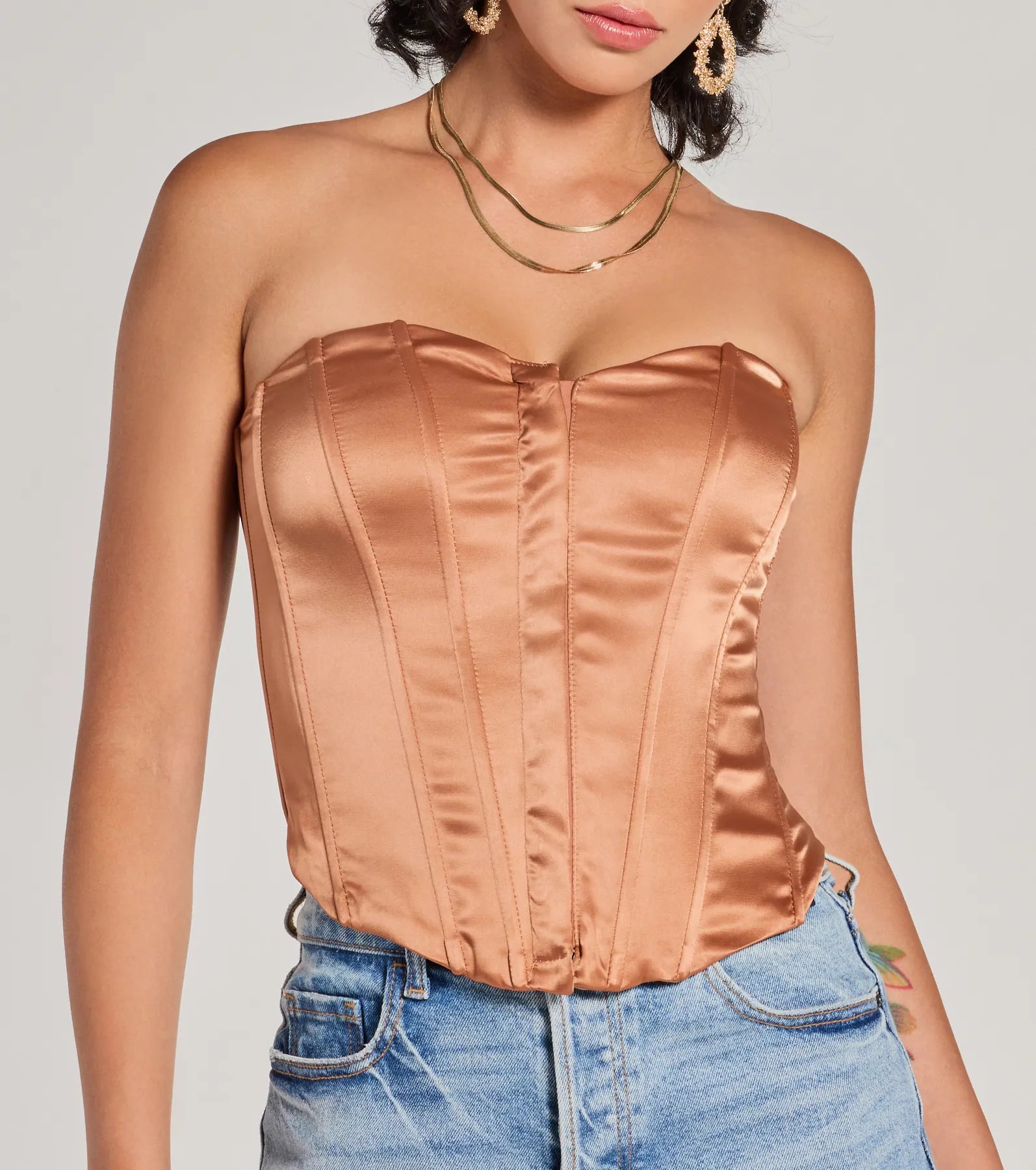 Looking Fine Strapless Satin Corset Top - Image 4