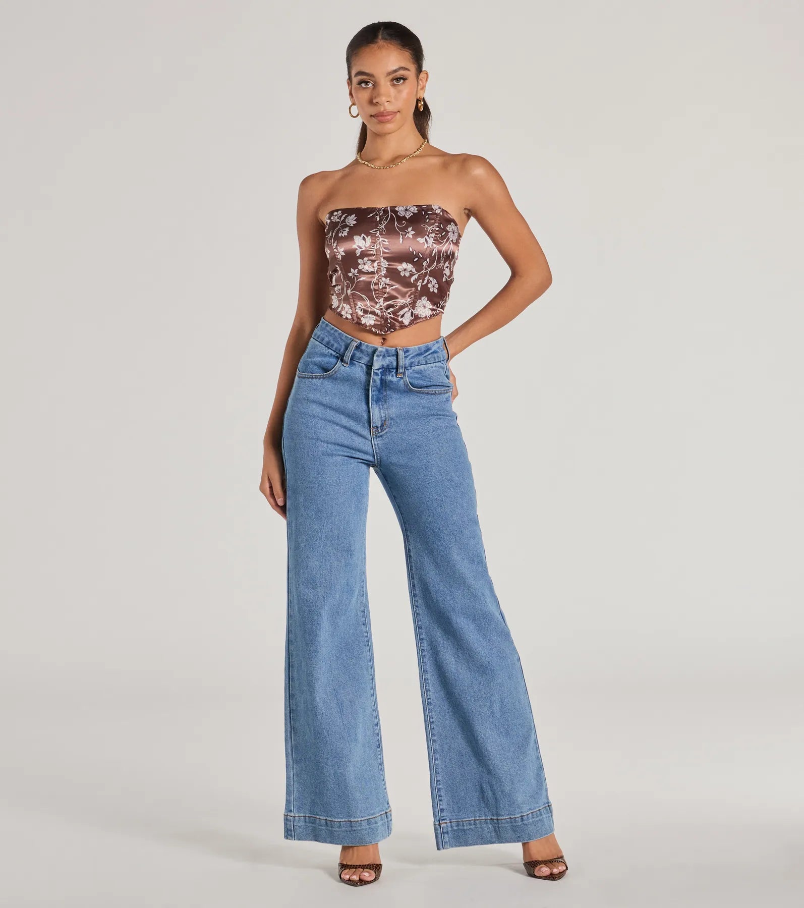 Chic Sheen Floral Satin Strapless Corset Top - Image 3