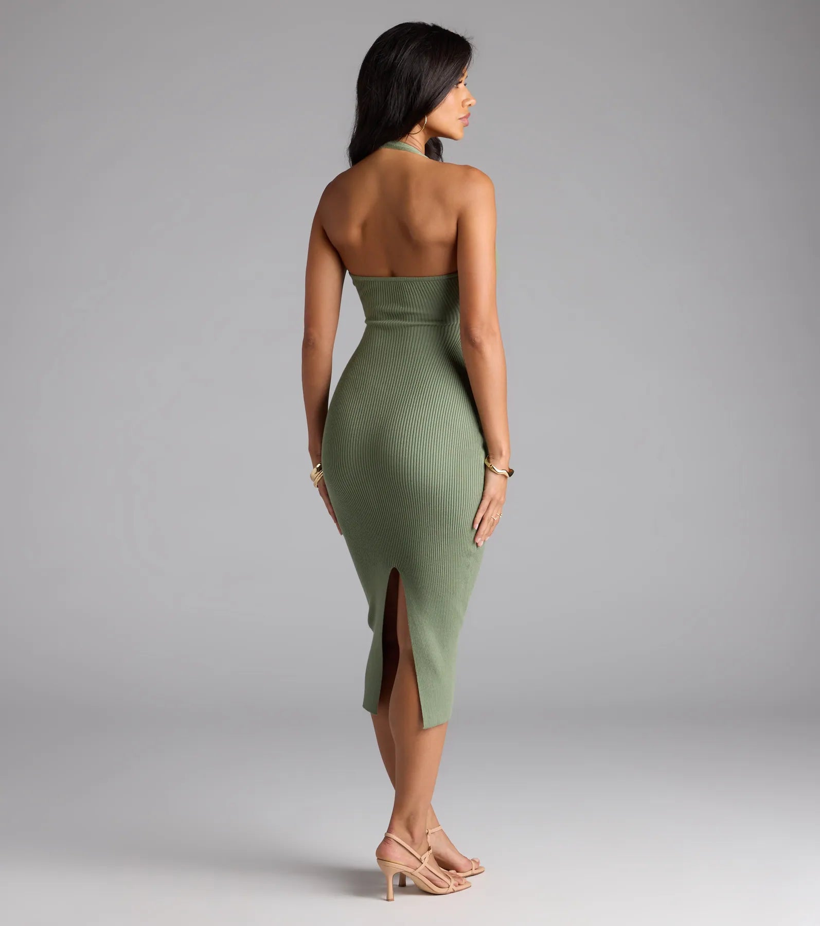 Curve Avenue Halter V-Neck Bodycon Midi Dress - Image 6