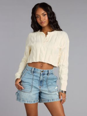 Season Chill Cable Knit Crop Sweater