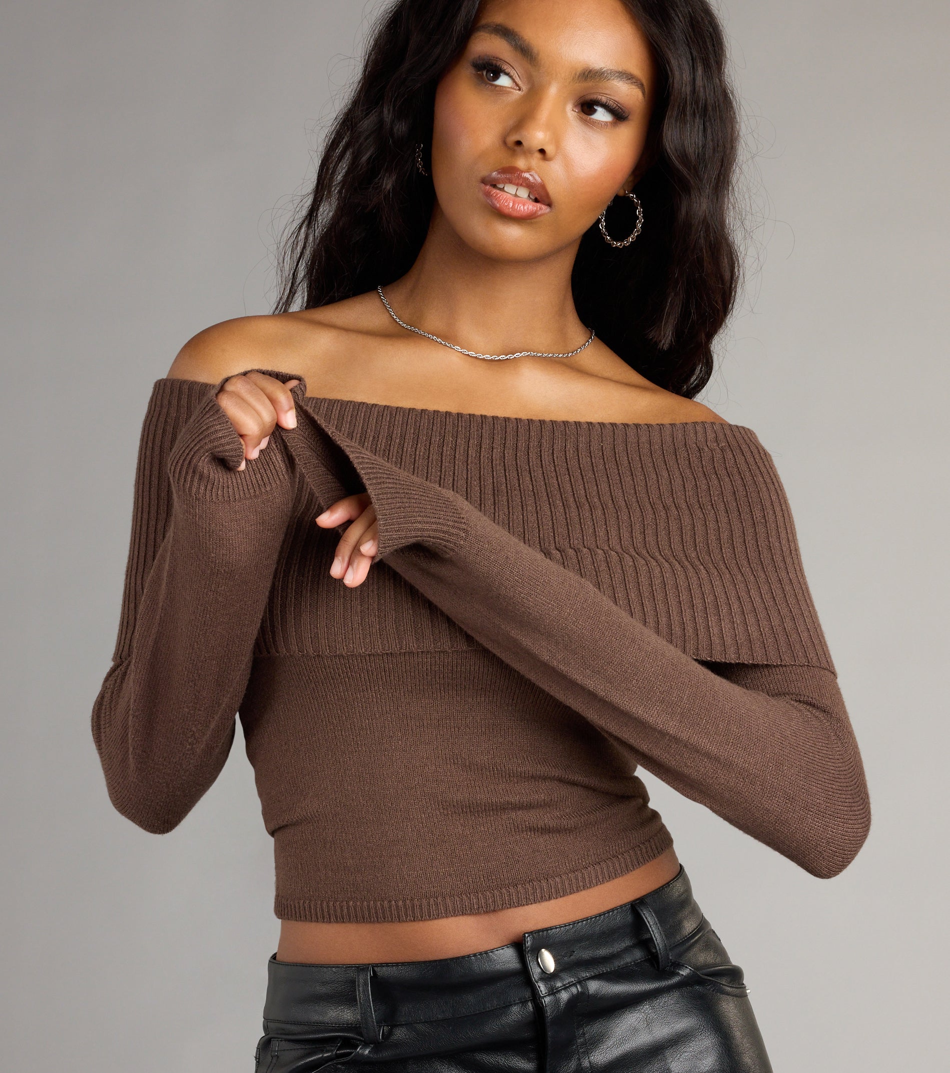 Falling For You Off-The-Shoulder Sweater - Image 4