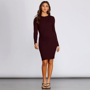 Sassy Snaps Ribbed Midi Dress