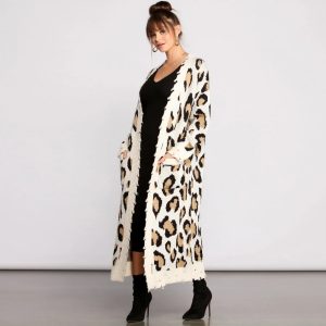 Stylishly Spotted Leopard Print Duster