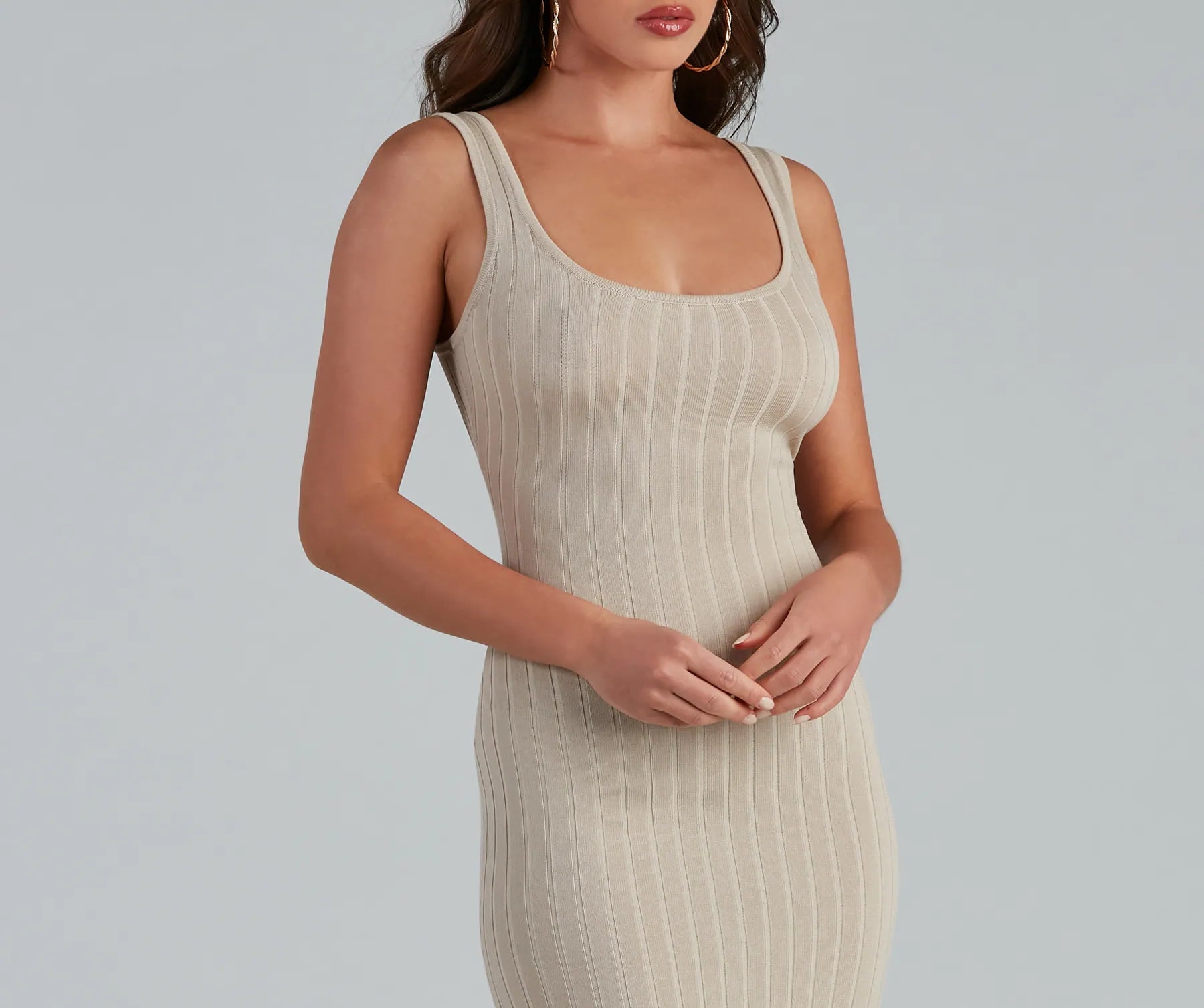 Taking the Plunge Scoop Neck Midi Dress - Image 24