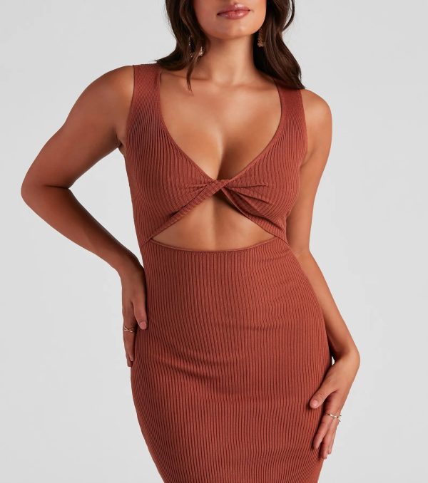 Stylish Silhouette Midi Sweater Dress - Image 4