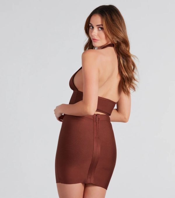 Sculpted Sultry Bandage Halter Crop Top - Image 6