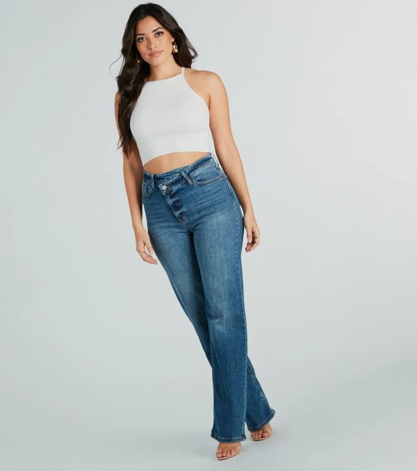 Cute Feel Halter Strappy Back Crop Top - Image 3