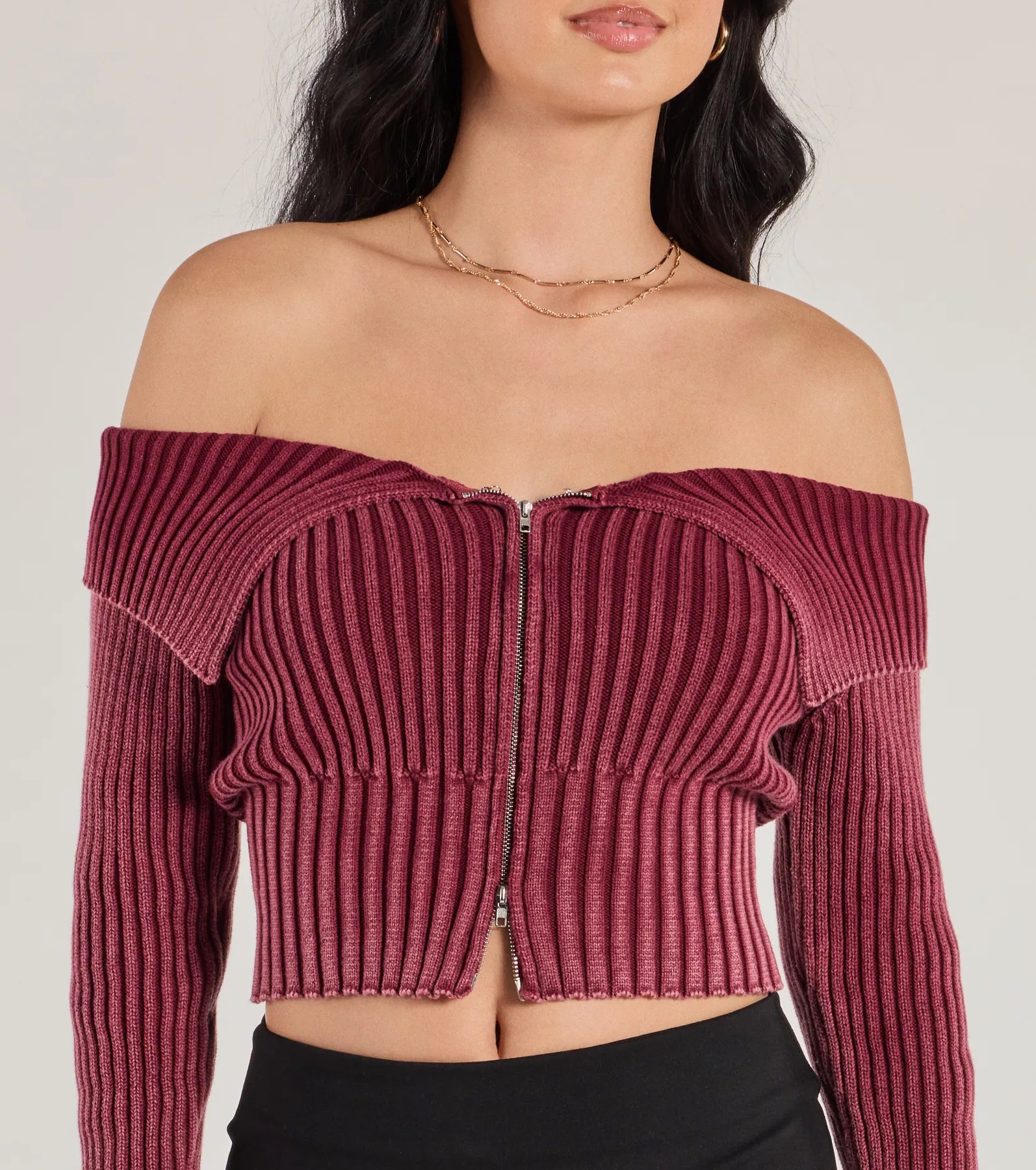 Trendsetting Style Off-The-Shoulder Cropped Knit Top - Image 4