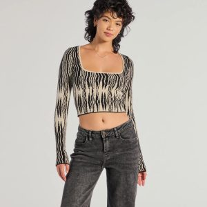Bold Chic Abstract Striped Knit Long Sleeve Top