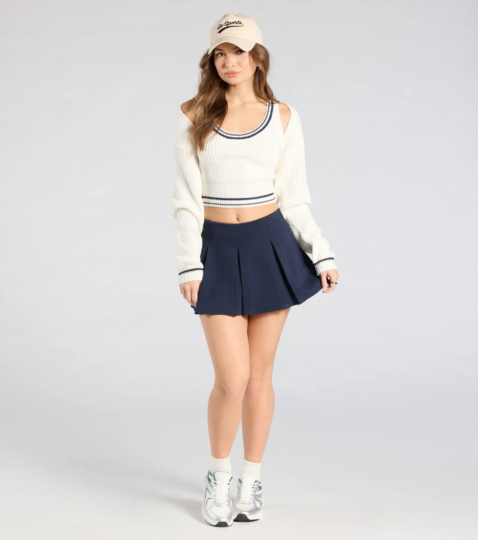 Striped And Stylish Knit Crop Bolero - Image 3