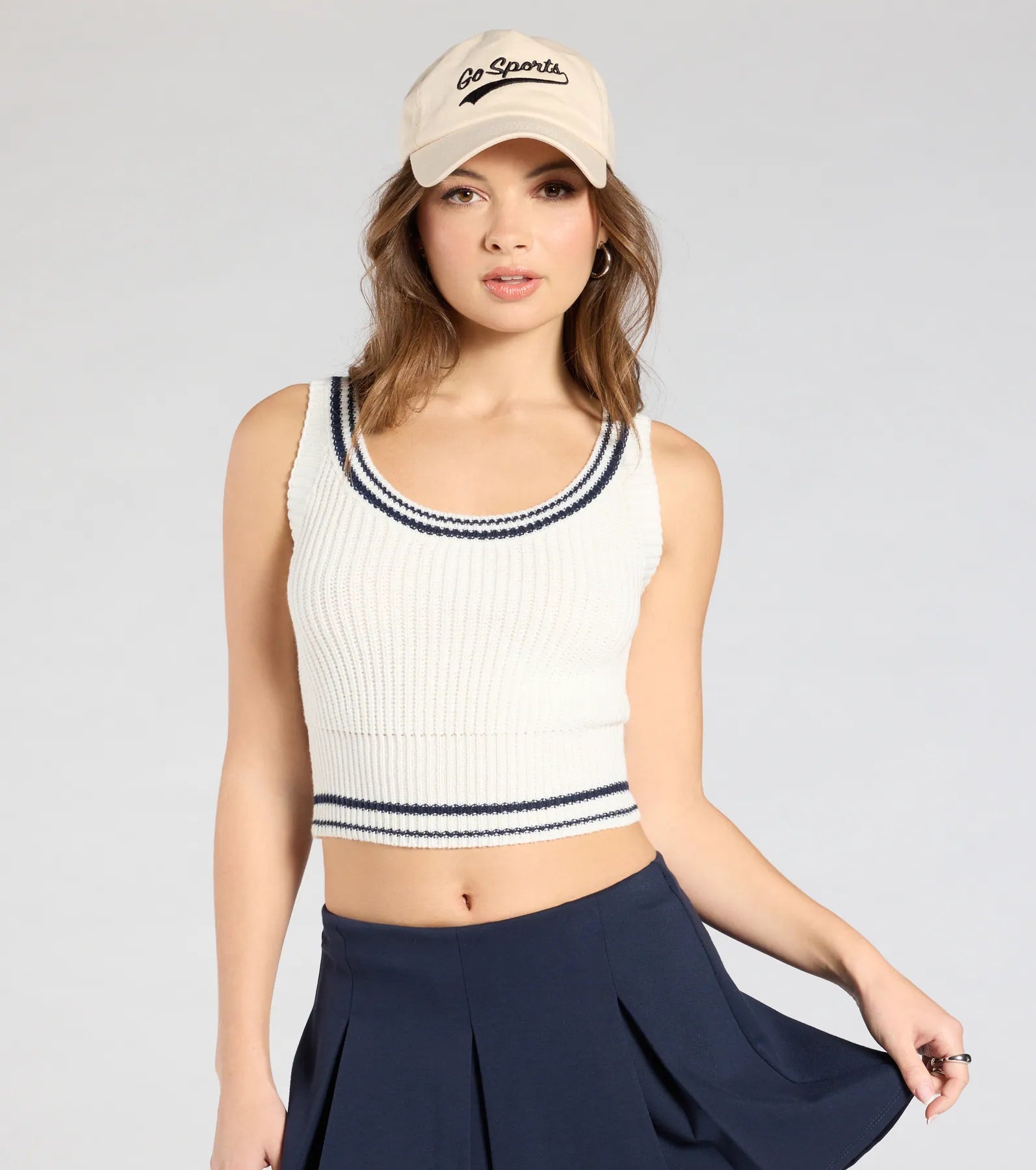 Striped And Stylish Knit Tank Top - Image 4