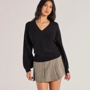 Comfy Chic Knit V-neck Pullover Sweater