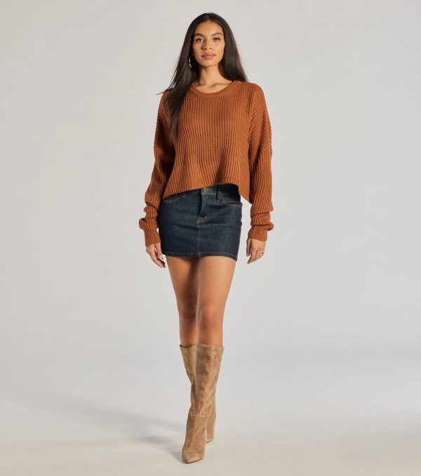 Chic Crew Ribbed Knit Sweater - Image 3