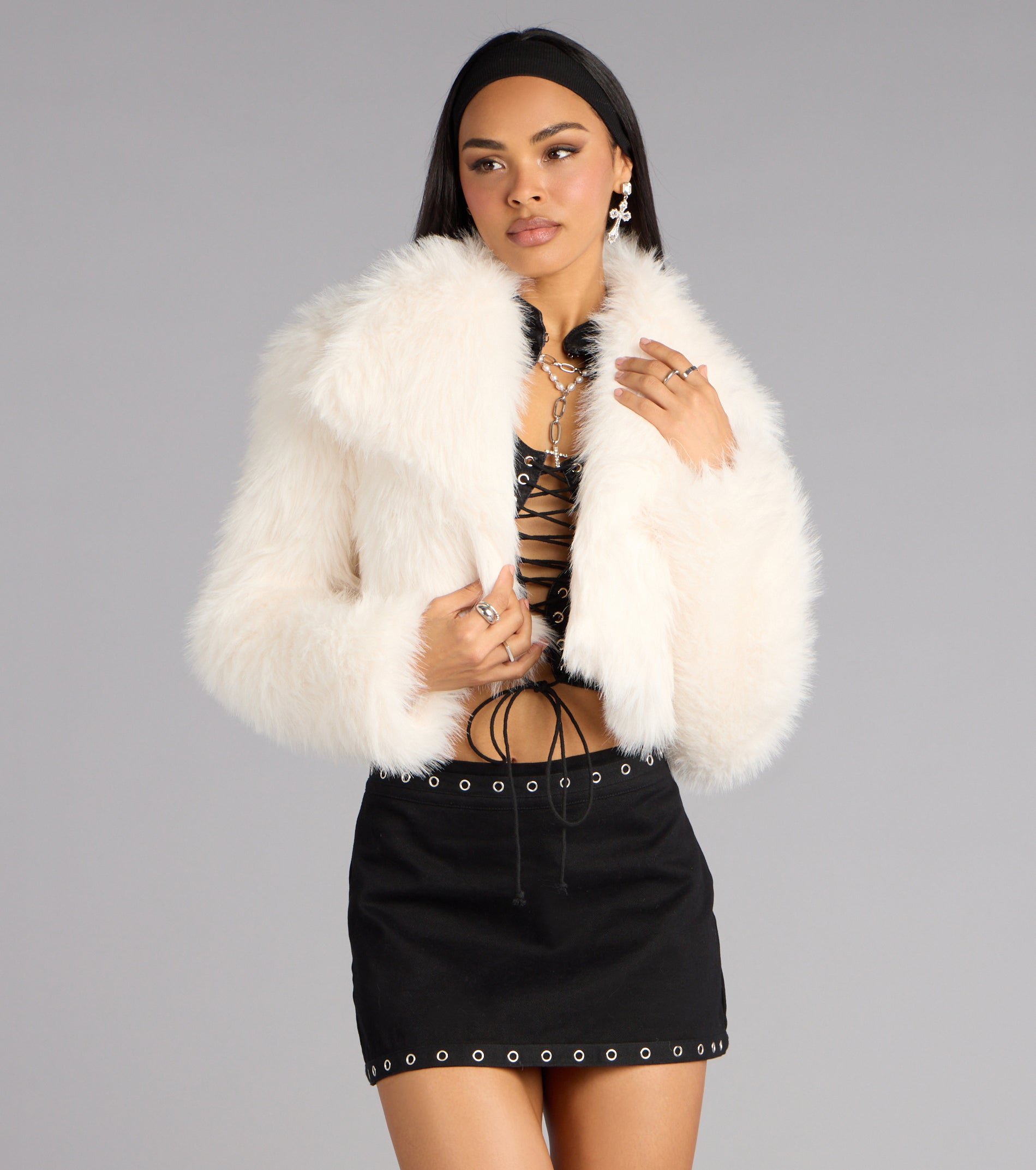 High Drama Cropped Faux Fur Jacket - Image 2