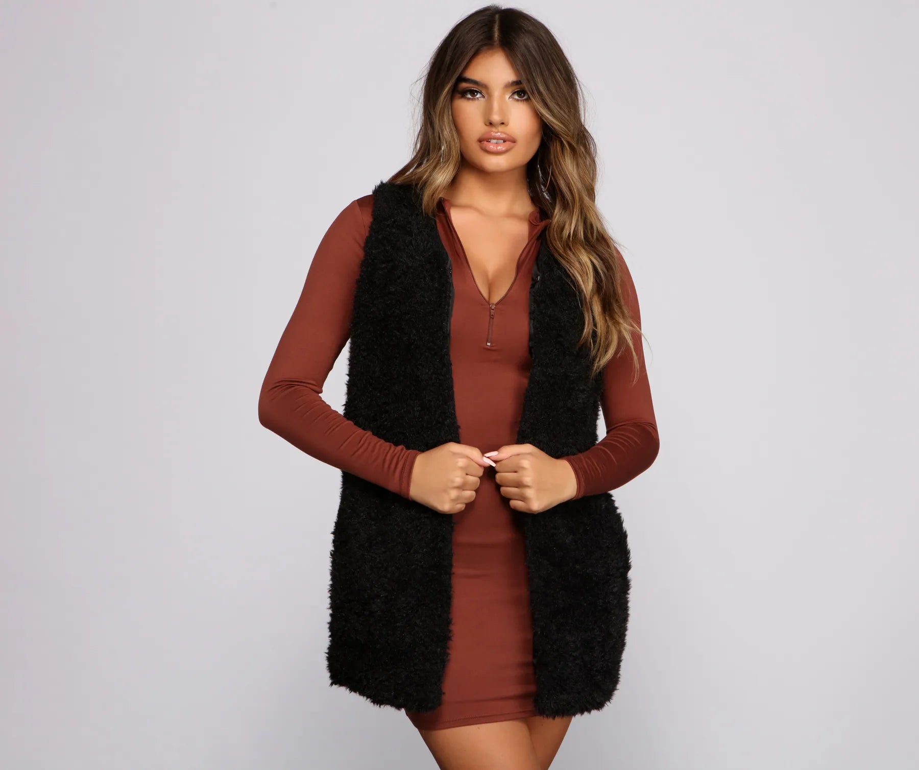 Chic Fashionista Faux Fur Vest - Image 9