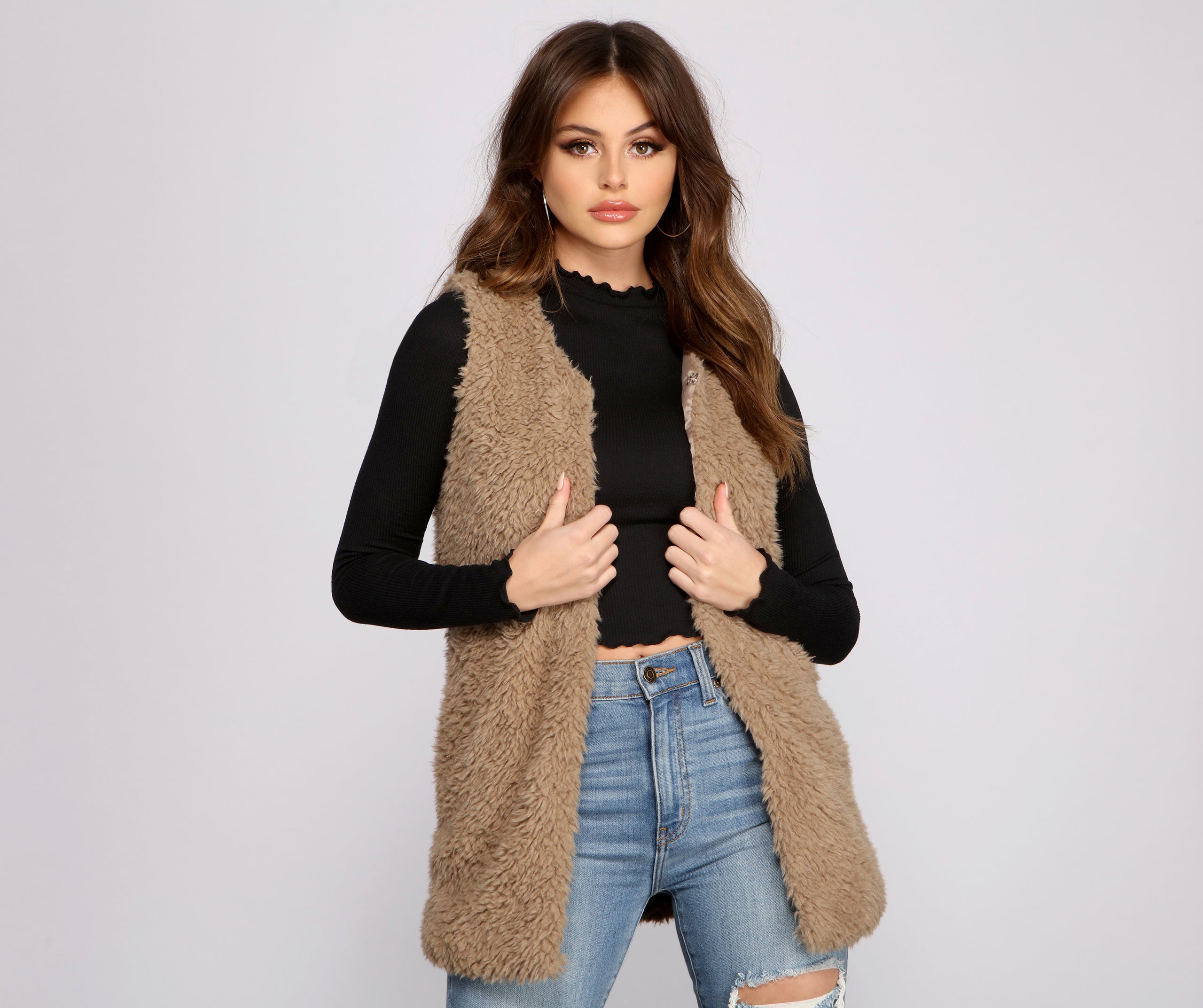 Chic Fashionista Faux Fur Vest - Image 5