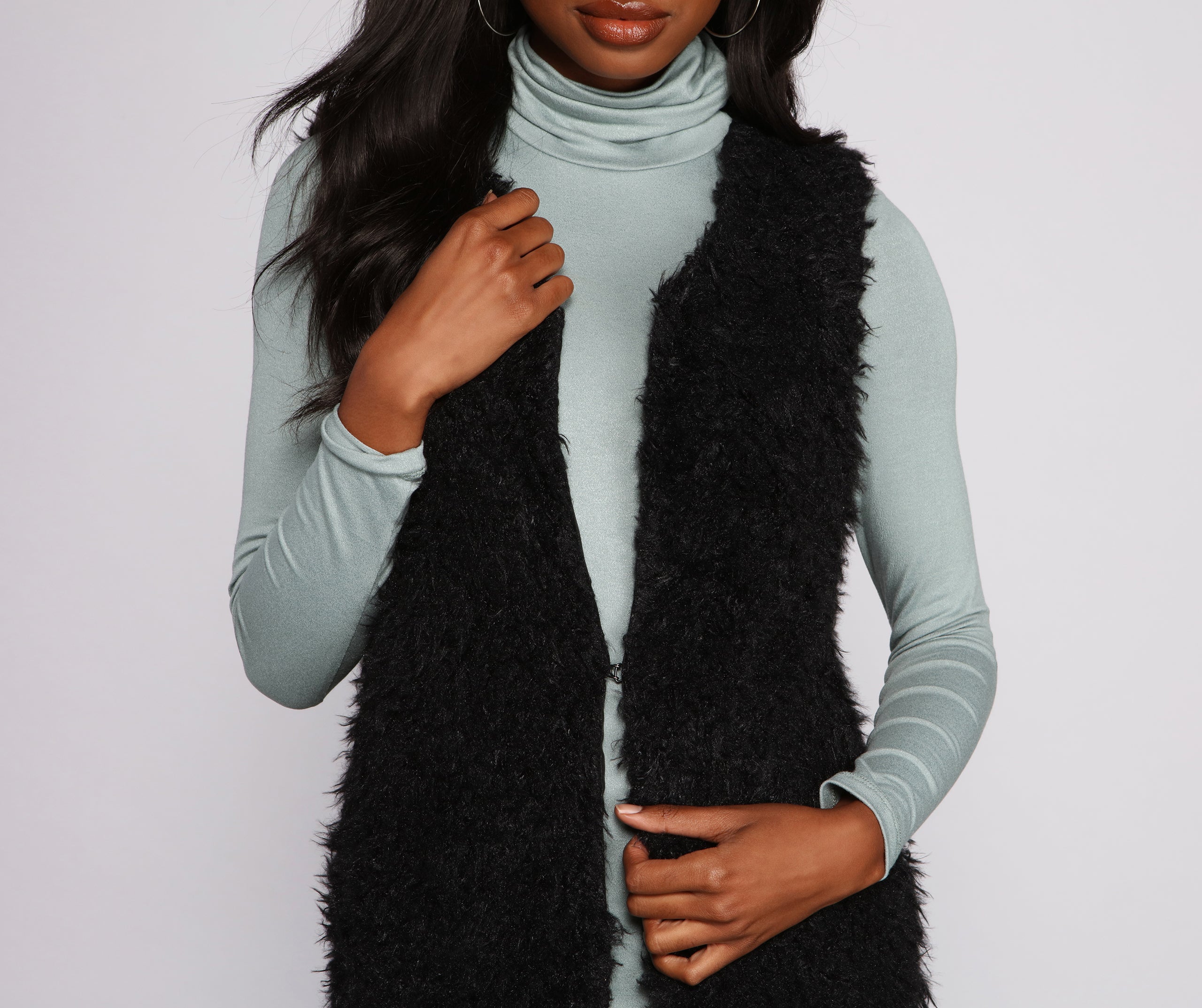 On Trend Faux Fur Vest - Image 4