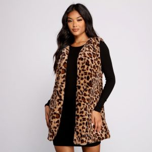So Sassy Faux Fur Leopard Print Vest