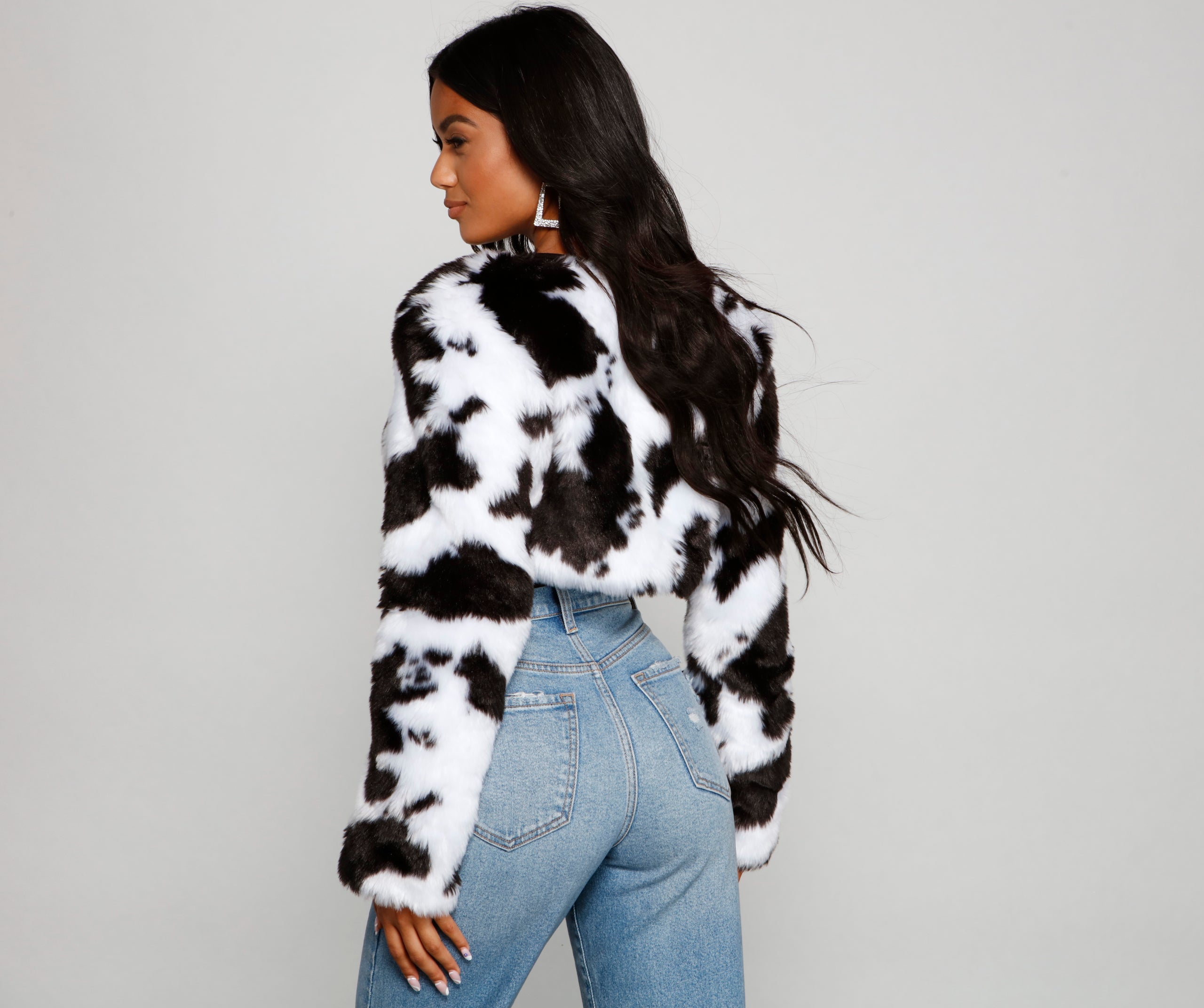 Faux Fur Cropped Cow Print Jacket - Image 2