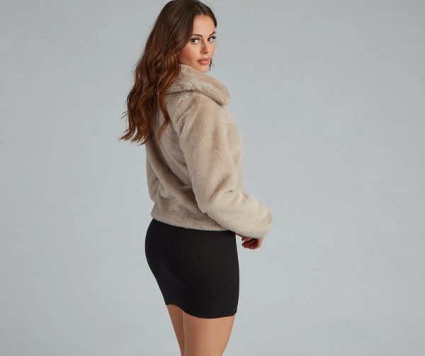 Casual Chic Faux Fur Jacket - Image 2