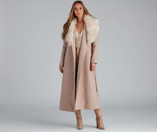 A Formal Affair Faux Fur Jacket - Image 12