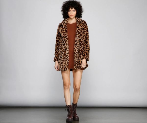 Cozy Fab Faux Fur Coat - Image 4